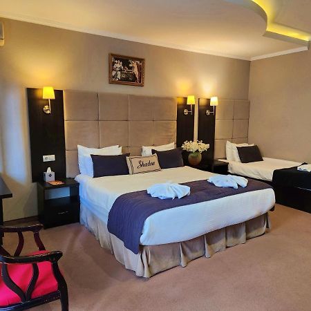צ'יסינאו Shadow Boutique Hotel & Spa מראה חיצוני תמונה