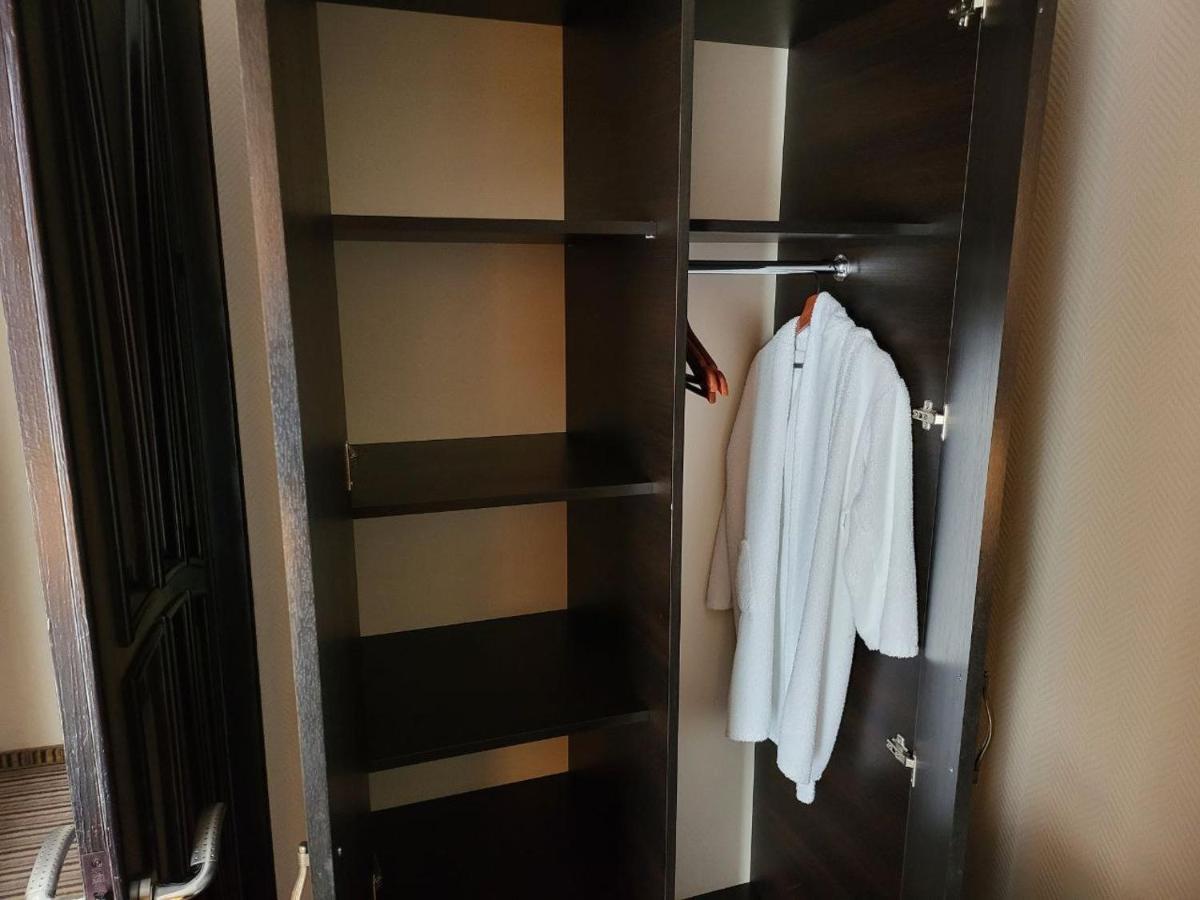 צ'יסינאו Shadow Boutique Hotel & Spa מראה חיצוני תמונה