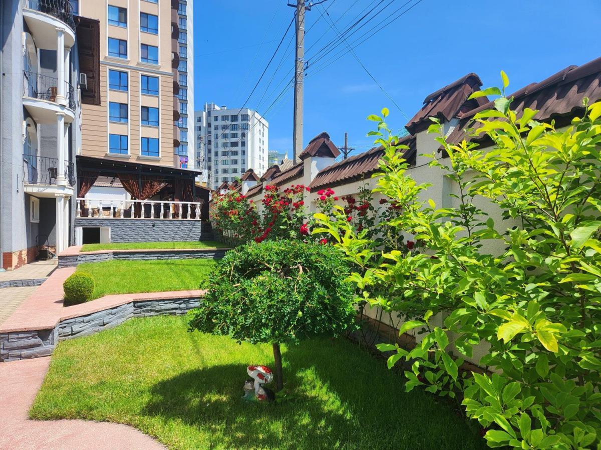צ'יסינאו Shadow Boutique Hotel & Spa מראה חיצוני תמונה