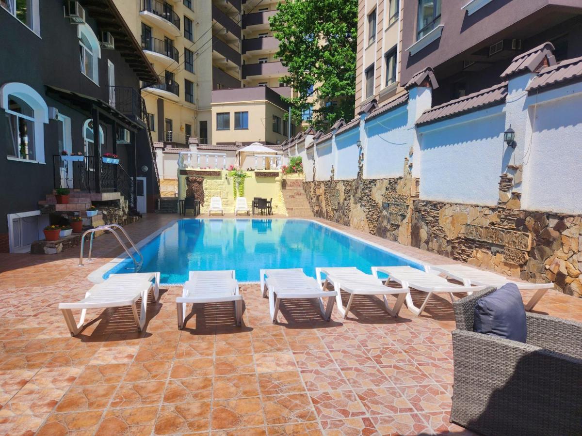 צ'יסינאו Shadow Boutique Hotel & Spa מראה חיצוני תמונה